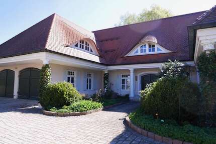 Haus zum Kaufen in Gessertshausen 2.350.000,00 € 622 m²