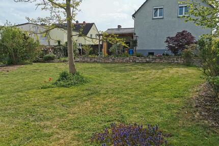 Doppelhaushälfte von Privat - 580.000,00&nbsp;EUR Kaufpreis, ca.&nbsp; 100,00&nbsp;m&sup2; in Flörsheim am Main (PLZ: 65439)