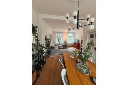 Altbauwohnung mit Terrasse, Kaminofen & Parkplatz, zentral in AUR - Aurich