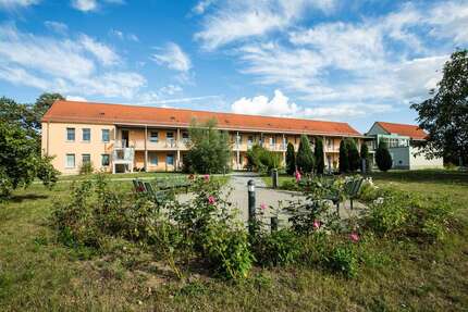 Wohnung zum Mieten in Schönebeck (Elbe) 189,56 € 27.08 m²