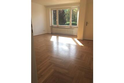 Wohnen mit Hauscharakter – renovierte 4-Zimmer-Wohnung mit Balkon & Garage zur Miete - Baden-Baden Lichtental