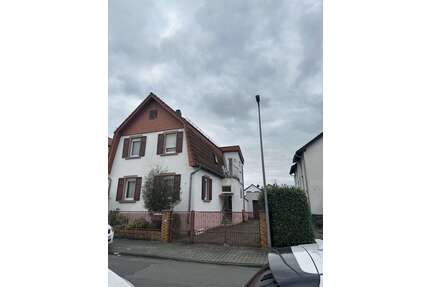 Haus zum Kaufen in Mörfelden-Walldorf 429.000,00 € 172 m²