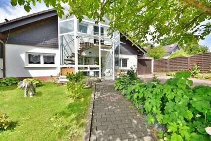 Haus zum Kaufen in Bergneustadt 490.000,00 € 207 m²