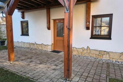 Schöne Altstadtwohnung 2 ZKB mit Terrasse und Stellplatz - Oettingen in Bayern