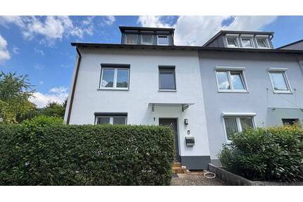 Einziehen & genießen – Stilvoll saniertes Einfamilienhaus mit Garten und Garage - Neckarsulm