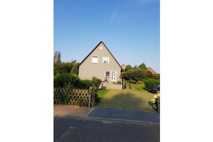 Schöne 3-Zimmer-DG-Wohnung mit Garten - Ziethen