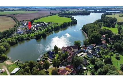 Repräsentatives Einfamilienhaus mit eindrucksvollem Grundstück und Blick über den Penzliner Stadtsee