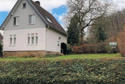Großzügiges Grundstück mit Zweifamilienhaus in zentraler Lage - Schwerte