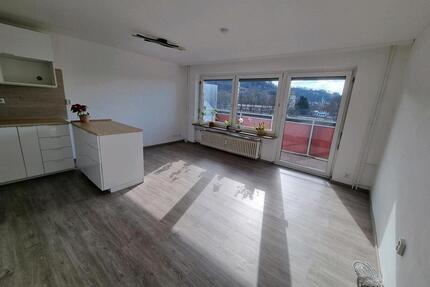 3-Zimmer-Wohnung 73m² in Kulmbach 2 Balkone, Garage & Burgblick