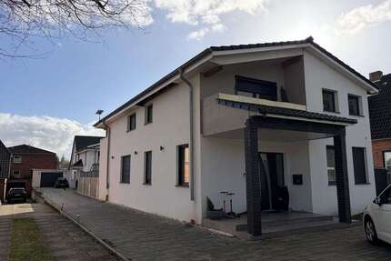 Haus zum Kaufen in Osterrönfeld 869.000,00 € 324 m²