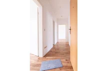 Wohnung zum Mieten in Schönebeck 391,58 € 66.37 m²
