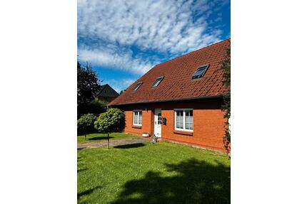 Altes Landhaus mit 2.000 m² Garten - Ludwigslust