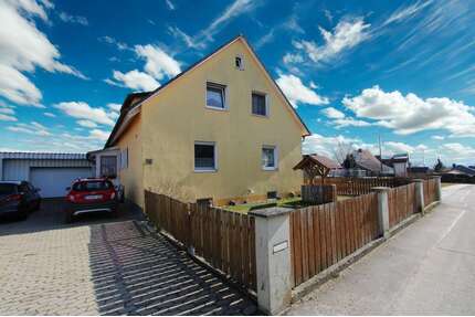 Haus zum Kaufen in Nandlstadt 659.000,00 € 225 m²