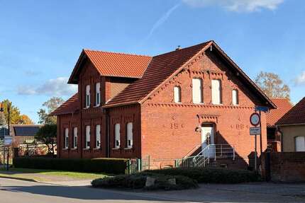 Haus zum Kaufen in Rätzlingen 220.000,00 € 211 m²