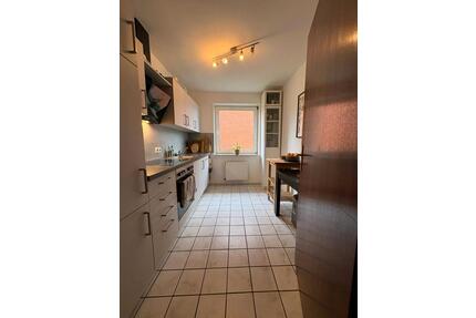 Helle Wohnung in guter Lage - 950,00&nbsp;EUR Kaltmiete, ca.&nbsp; 78,00&nbsp;m&sup2; in Stade (PLZ: 21680) Altländer Viertel