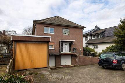 *** 2 FAMILIENHAUS mit 3 GARAGEN - riesiges GRUNDSTÜCK - von ECKE zur DECKE volles POTENZIAL *** - Delmenhorst Stickgras/Annenriede