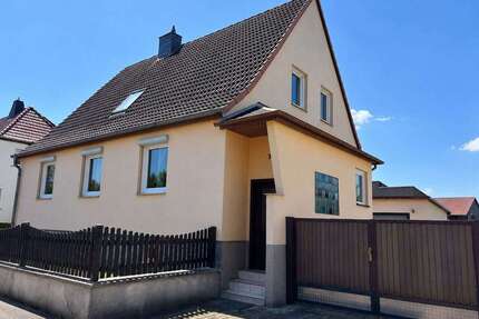 Haus zum Kaufen in Drei Gleichen 154.000,00 € 110 m²