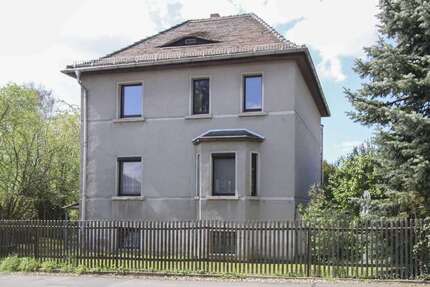 Haus zum Kaufen in Schkeuditz 275.000,00 € 101.17 m²