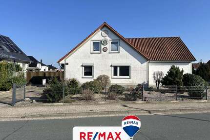 Haus zum Kaufen in Celle 120.000,00 € 193 m²