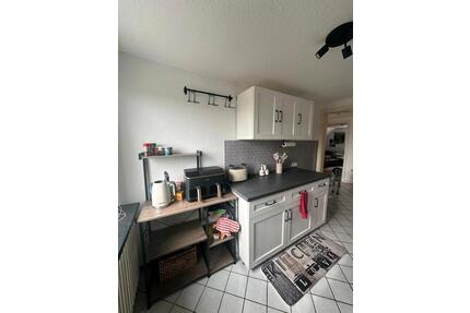 57 m2 Drei Zimmerwohnung Badewanne 2 OG - Garbsen Berenbostel