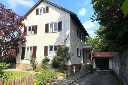 Haus zum Mieten in Böblingen 2.150,00 € 232 m²