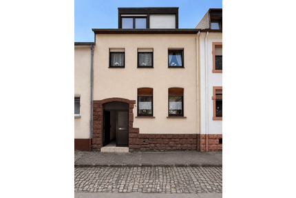 Charmantes Reihenwohnhaus in ruhiger und naturnaher Lage von Trier-Biewer mit 2 vermieteten Wohneinheiten