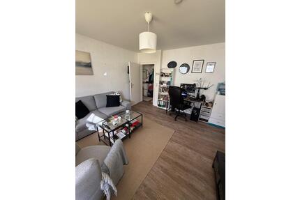 Ab sofort: Helle 2-Zimmer-Wohnung im 2. OG in Schölerberg - Osnabrück Nahne