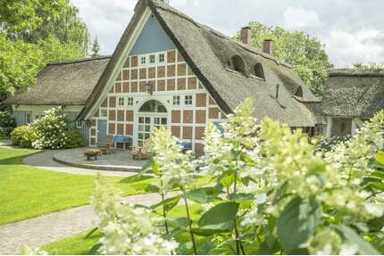 Haus zum Kaufen in Drochtersen 849.000,00 € 262 m²
