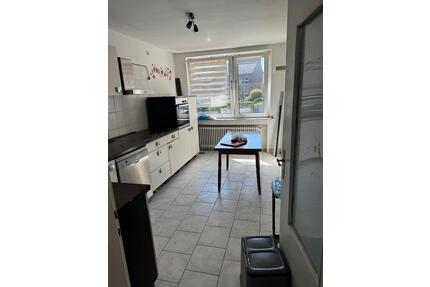 5MFH in beste Lage von Alsdorf - 720.000,00&nbsp;EUR Kaufpreis, ca.&nbsp; 350,00&nbsp;m&sup2; in Alsdorf (PLZ: 52477)