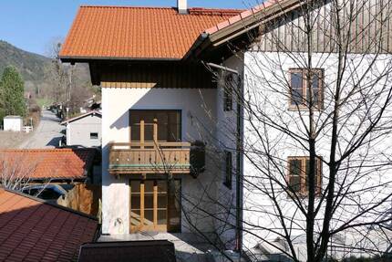 Große Split-Level-Wohnung (6 Räume) mit Garten und Bergpanorama - Lenggries