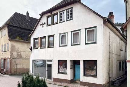 Haus zum Kaufen in Amorbach 95.000,00 € 142.68 m²