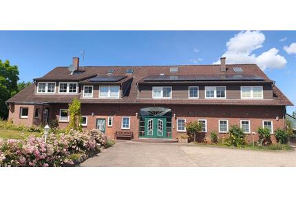 3 Zimmer-Wohnung mit Terrasse - 1.300,00&nbsp;EUR Kaltmiete, ca.&nbsp; 100,00&nbsp;m&sup2; in Preetz (PLZ: 24211)