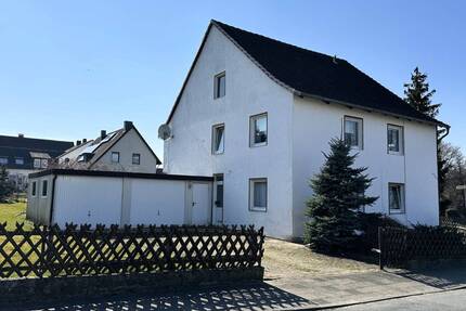 Ein- bis Zweifamilienhaus mit großem Potenzial - Ideal für Familien und Mehrgenerationen-Wohnen - Hildesheim Sorsum