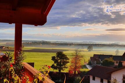 Attraktive 6-Zimmer-Wohnung EBK Bergblick Sichtdachstuhl Balkon - Frauenneuharting