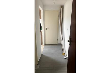 Im Herzen Walle 2,5 Zi. DG Whg. 570€ Kaltmiete - Bremen Burglesum