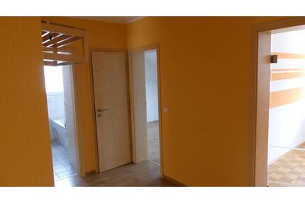 Helle 3 Zimmer Dachgeschosswohnung - Langenfeld (Rheinland)