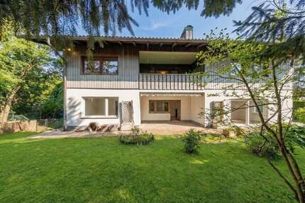 Haus zum Kaufen in Pullach im Isartal 2.190.000,00 € 295 m²