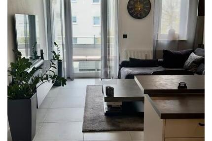 FELDRAND: MODERN, RUHIG & MIT BALKON - Laichingen