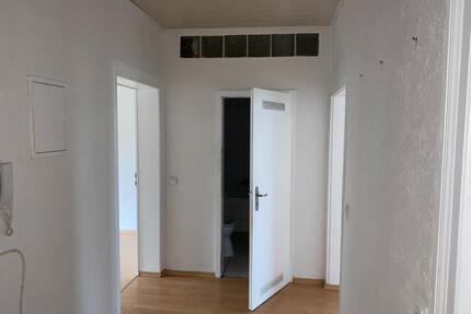 Großzigige 3,5 Zimmer Wohnung zum Vermieten - Hof Altstadt
