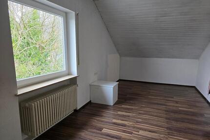 Vermietung einer 2 Zimmer-DG-Wohnung Wyhlen - Grenzach-Wyhlen