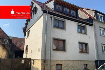 Platz für zwei Generationen! - 230.000,00&nbsp;EUR Kaufpreis, ca.&nbsp; 240,00&nbsp;m&sup2;&nbsp;Wohnfl&auml;che in Kefferhausen (PLZ: 37351)