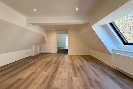 Sanierte 5 ZKB-Wohnung in Siegen-Bürbach