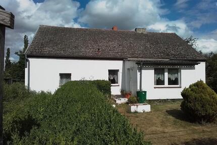 Großzügiges Einfamilienhaus mit großem Grundstück in Hermannshöhe - Burow