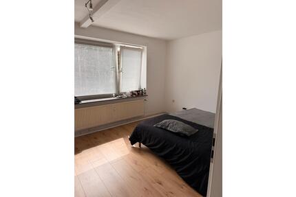 Zimmer wg - 490,00&nbsp;EUR Kaltmiete, ca.&nbsp; 30,00&nbsp;m&sup2; in Nienburg (Weser) (PLZ: 31582)