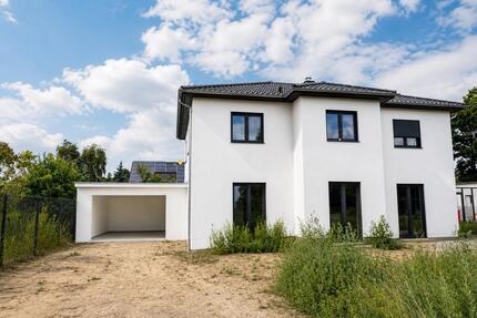Moderne Stadtvilla Neu Lindenberg | 180 m² Wohnfläche | Privat - Ahrensfelde