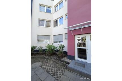 Bezugsfreie 6-Zimmer Wohnung mit Balkon und Gartenmitbenutzung, ruhige und grüne Wohnlage, kleine Eigentümergemeinschaft - Köln