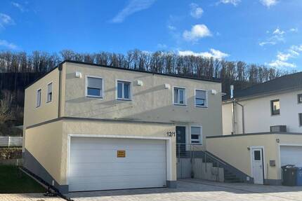 Neuwertige DHH am Kalvarienberg - Lauchheim