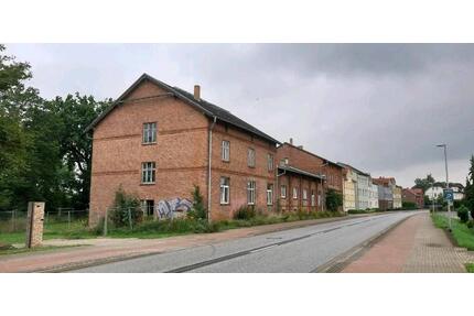Mehrfamilienhaus Wohnprojekt Altersvorsorge Generationenhaus - Friedland