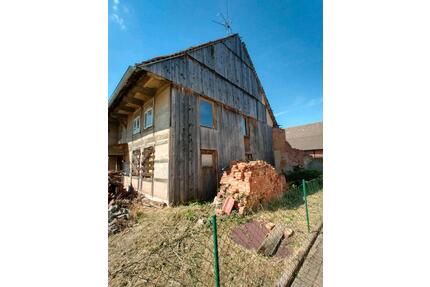 Fachwerkhaus (Denkmalgeschützt) Stark sanierungsbedürftiges. - Lengede