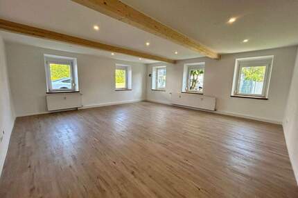 Wunderschöne und helle 2-Zimmer-Wohnung im Erdgeschoss - 117 m² - Außernzell